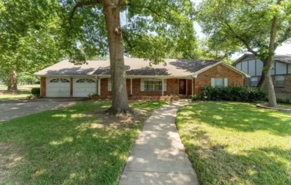 4215 Southcrest Drive, Arlington, TX 76013