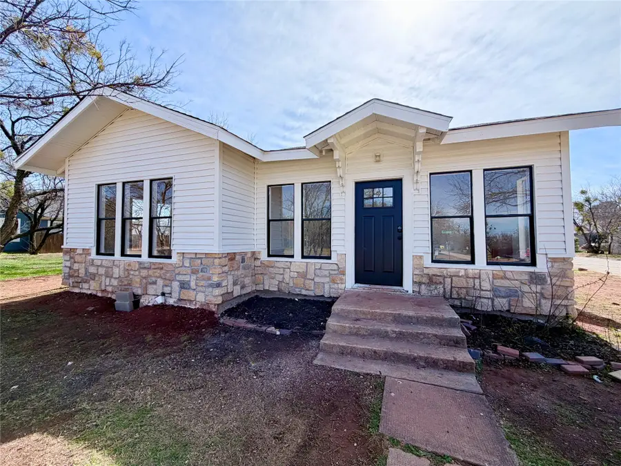 3041 Russell Avenue, Abilene, TX 79605 - #3