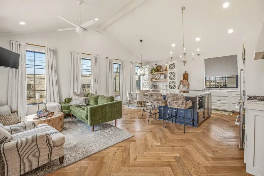 321 S Columbia Street, Stephenville, TX 76401 - #3