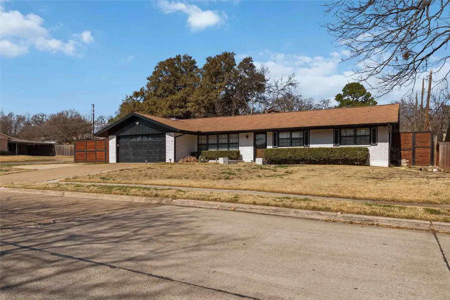 1422 Glenwick Lane, Irving, TX 75060 - #2