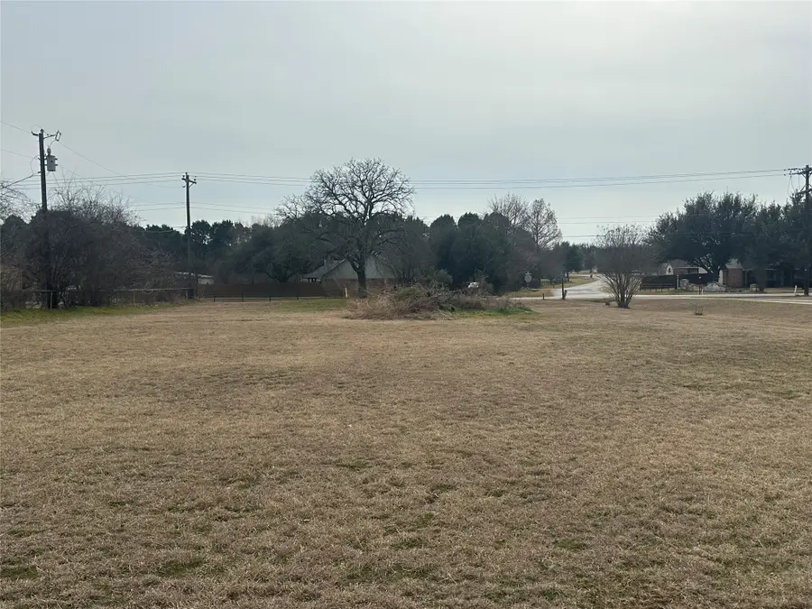 000 Hutcheson, Springtown, TX 76082 - #3