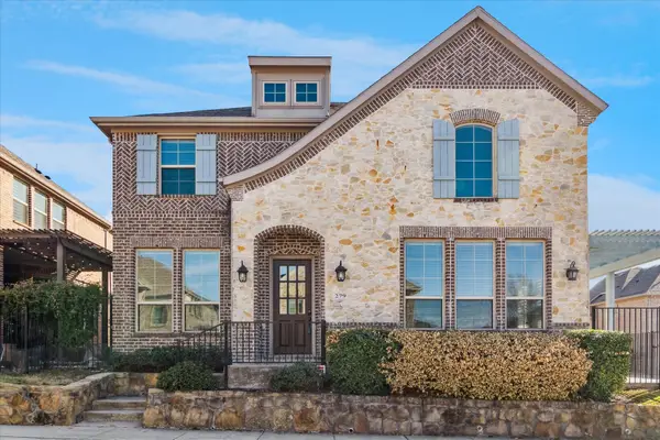 279 Moorland Drive, Richardson, TX 75080