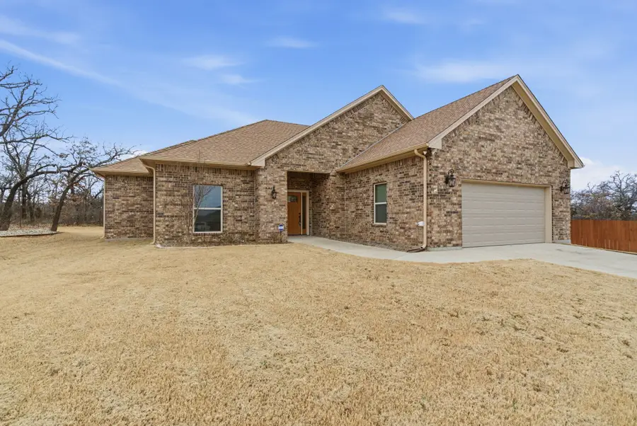 2201 Springhill Court, Mineral Wells, TX 76067 - #2