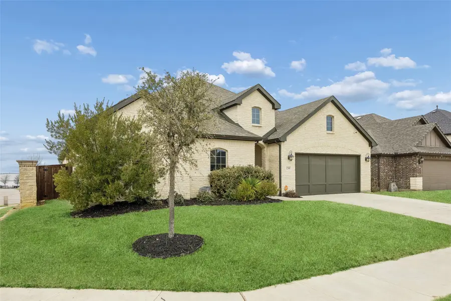 1208 Manor Creek Way, Mansfield, TX 76063 - #2