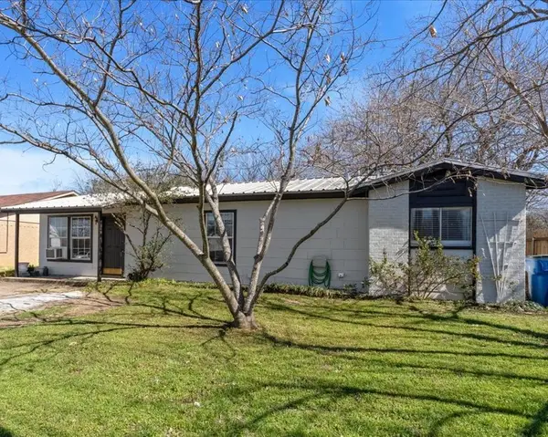 716 N Cummings Drive, Alvarado, TX 76009