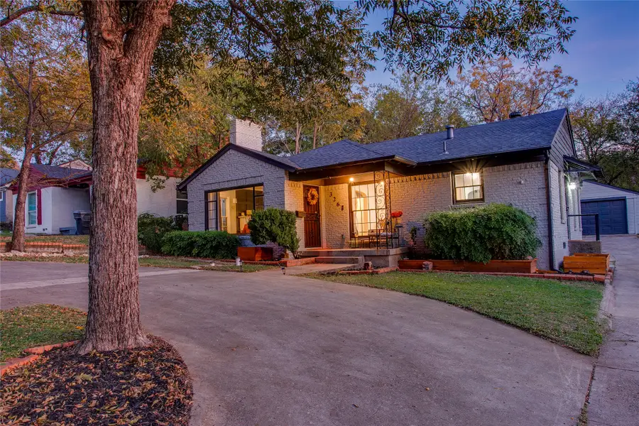 326 Vermont Avenue, Dallas, TX 75216 - #2