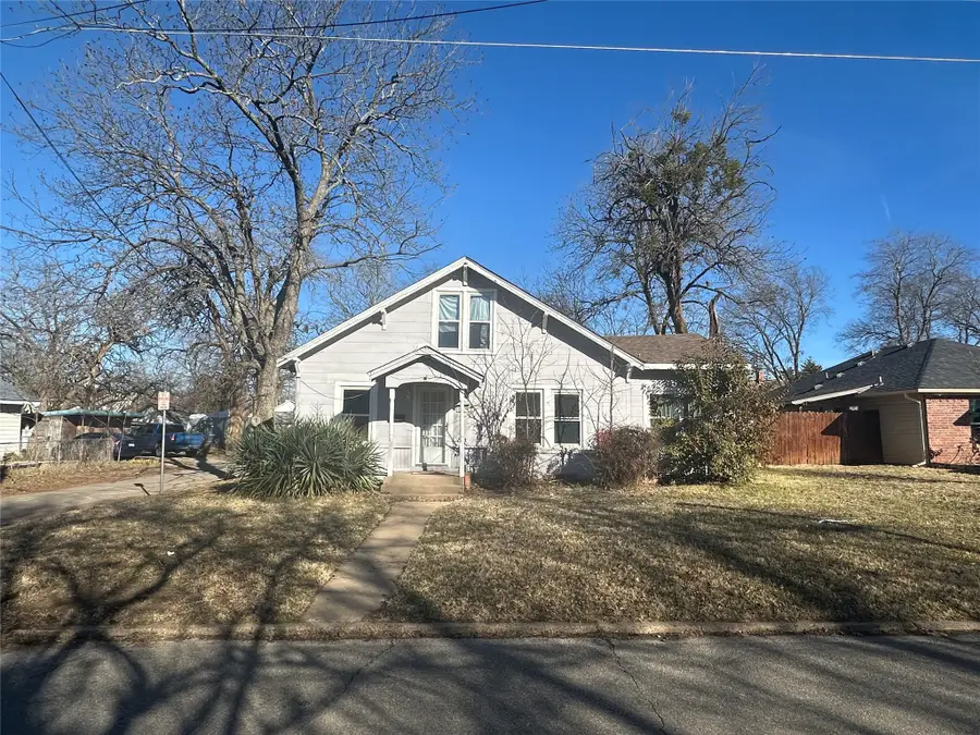 1203 E Jones Street, Sherman, TX 75090 - #2