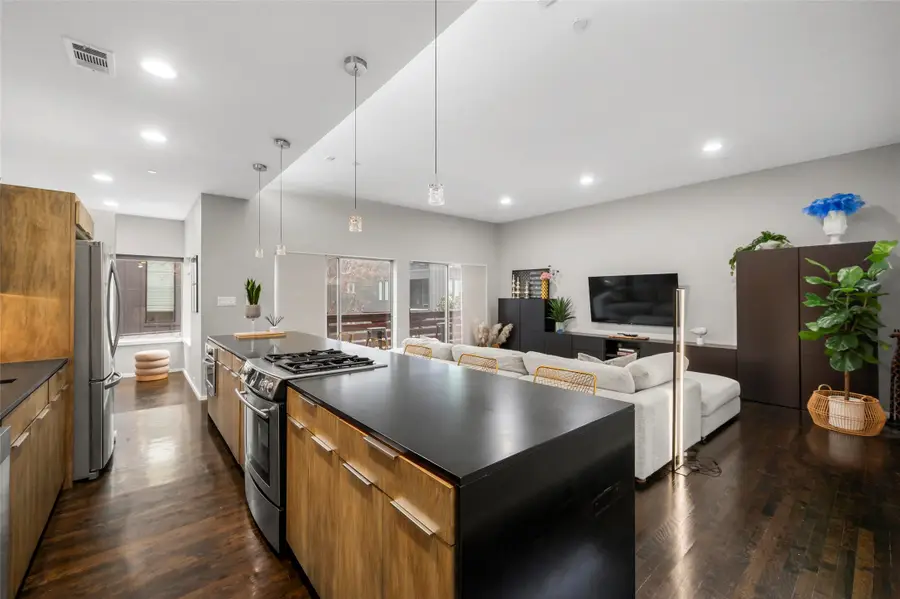 5205 Capitol Avenue #9, Dallas, TX 75206 - #3