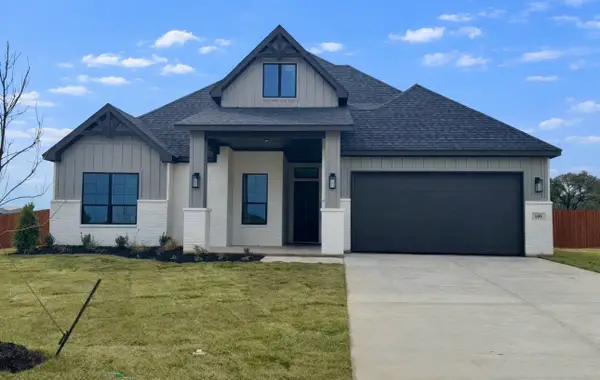 109 Hall Street, Glen Rose, TX 76043