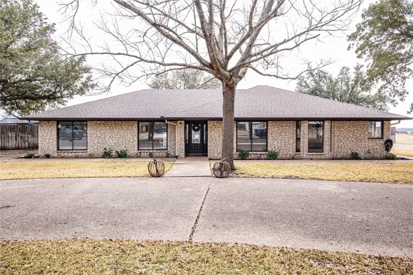 735 Willow Grove Road, Woodway, TX 76712