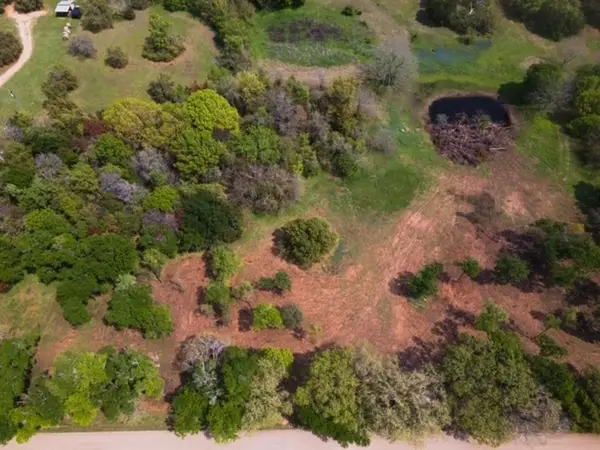 300 Taylor Oaks Drive, Waco, TX 76705