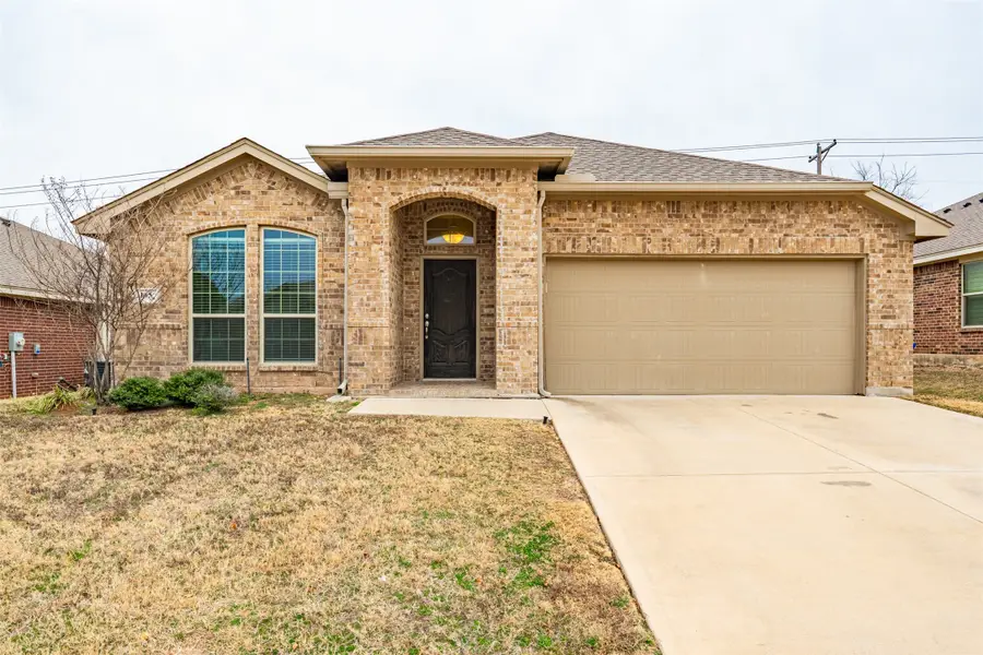 145 Wilson Cliff Drive, White Settlement, TX 76108 - #2