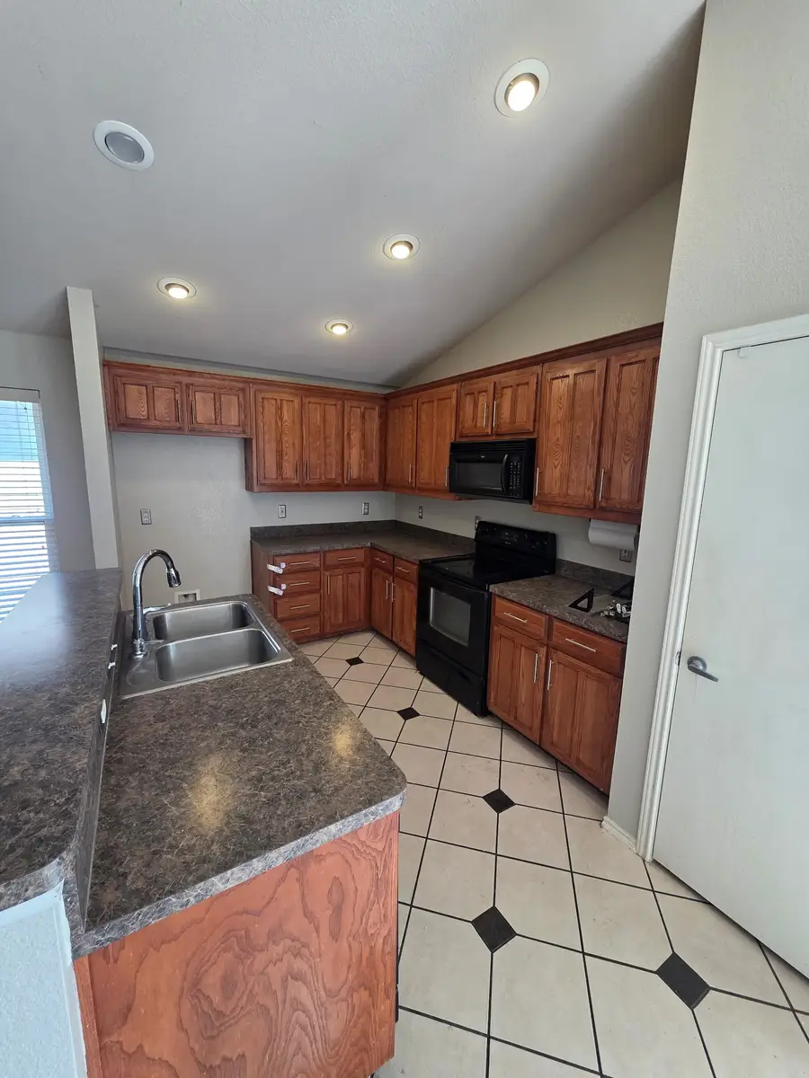 6212 Geneva Lane, Fort Worth, TX 76131 - #2