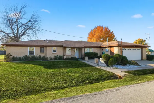 412 N Dallas Street, Pilot Point, TX 76258