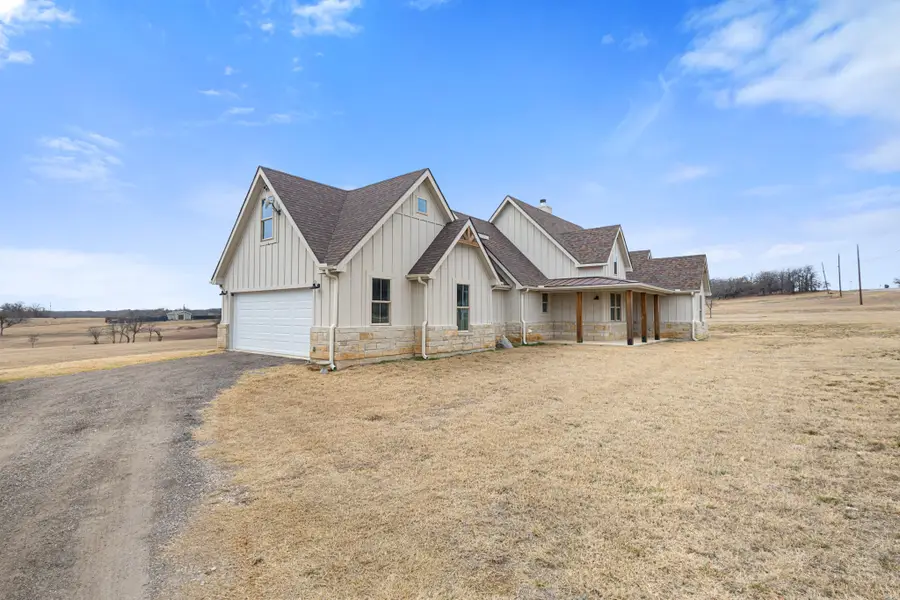 476 Silver Leaf Drive, Sunset, TX 76270 - #3