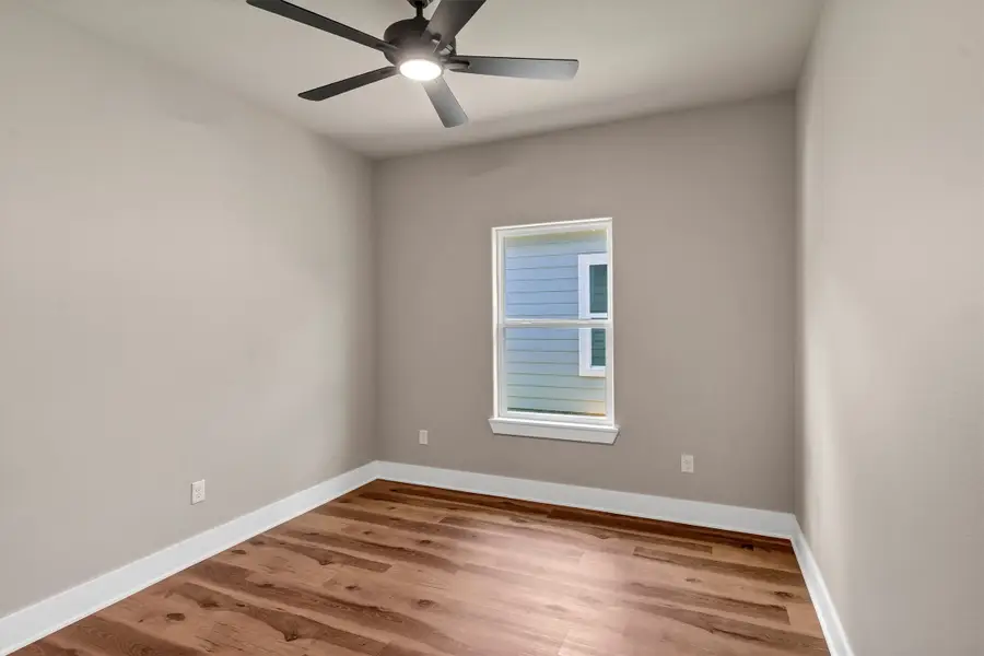 807 Branding Iron Trail, Granbury, TX 76049 - #3