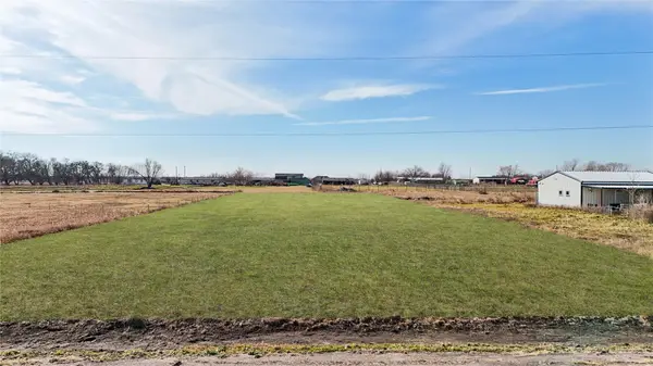 276 Winding River Circle, Farmersville, TX 75442