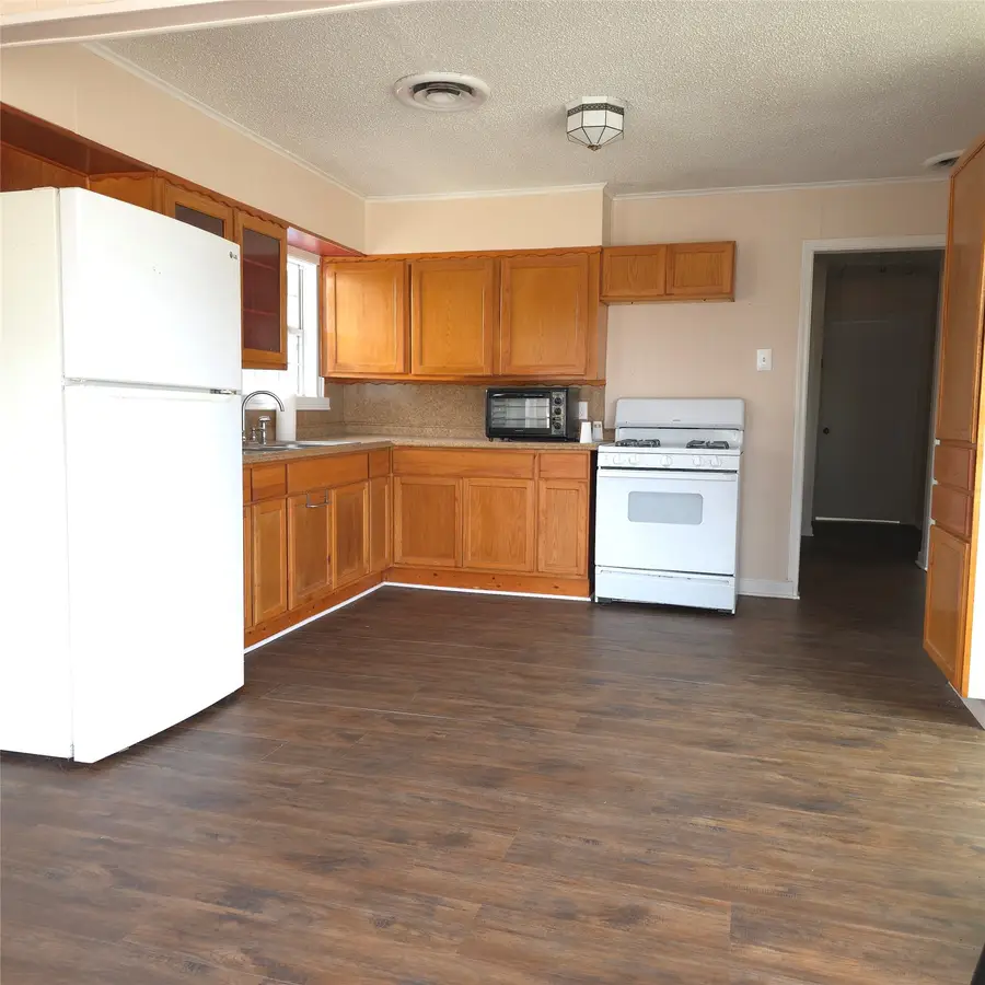 1801 21st Avenue, Mineral Wells, TX 76067 - #3