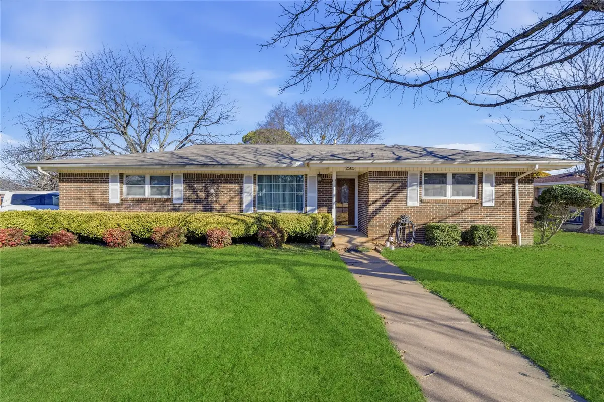 2505 SE 14th Street, Mineral Wells, TX 76067 - #1