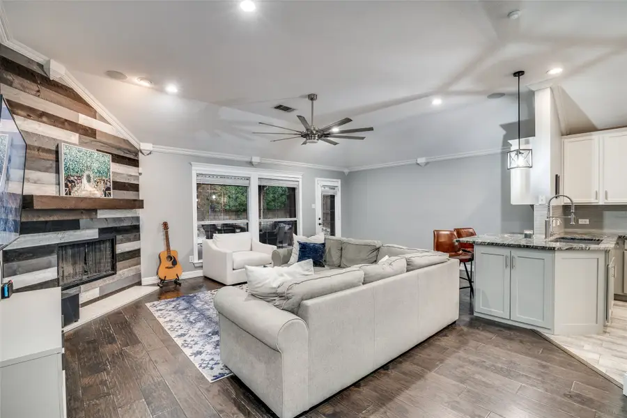 2301 Trickling Creek Drive, Garland, TX 75041 - #2