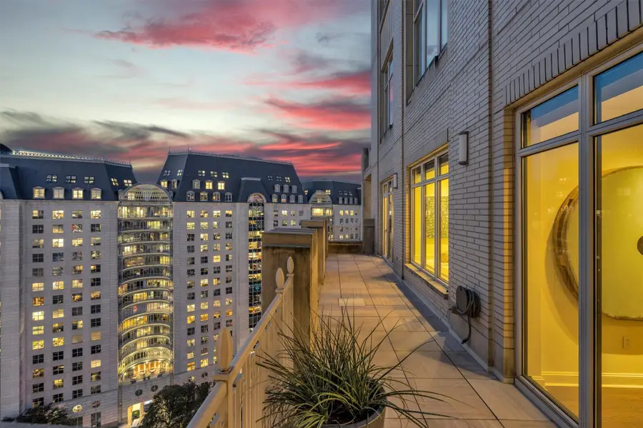 2525 N Pearl Street #1801, Dallas, TX 75201 - #3