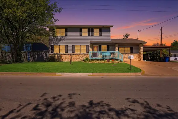 500 W Rucker Street, Granbury, TX 76048