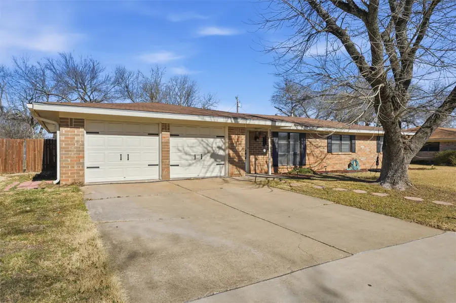 905 W Elizabeth Drive, Robinson, TX 76706 - #3