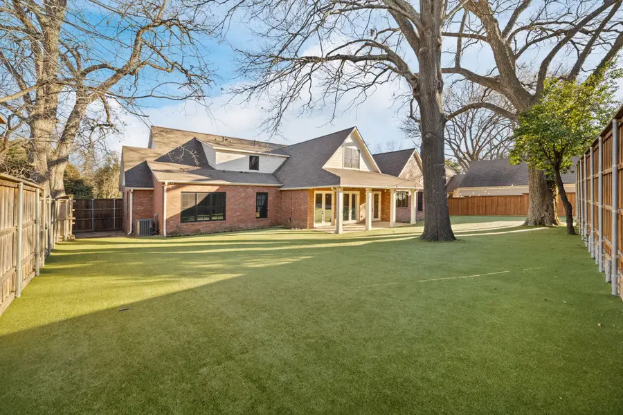 7137 Meadow Lake Avenue, Dallas, TX 75214 - #2