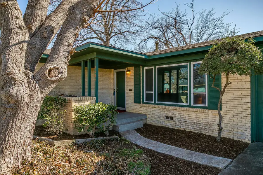 4945 Flagstone Drive, Fort Worth, TX 76114 - #2