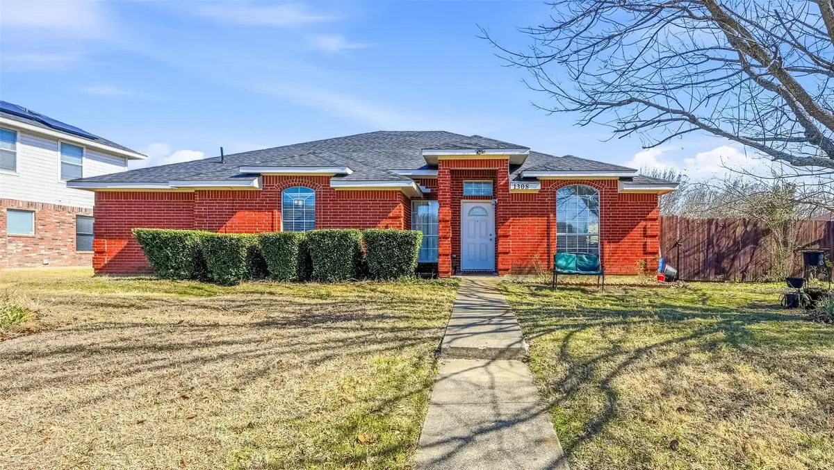 1308 Meadow Glen, Lancaster, TX 75146 - #1