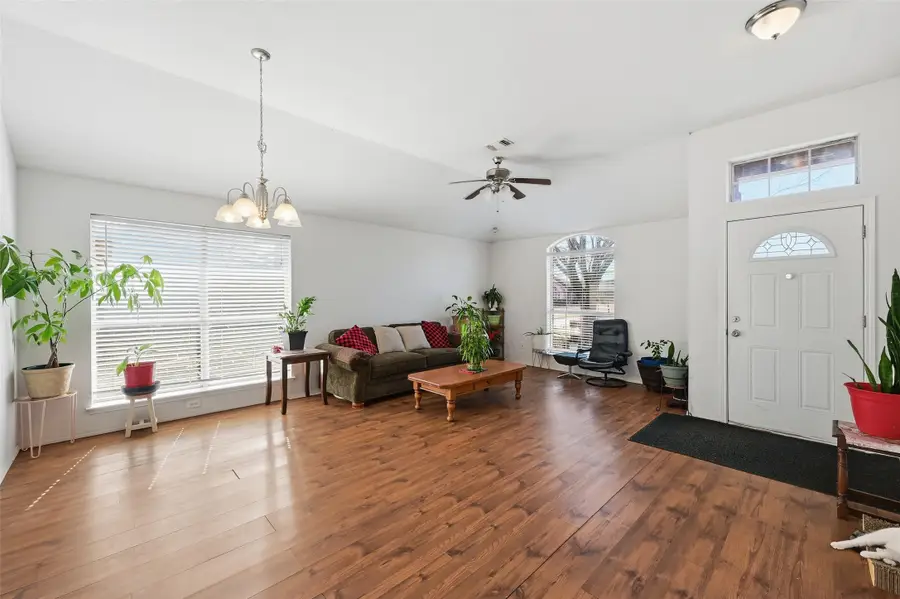 1308 Meadow Glen, Lancaster, TX 75146 - #3