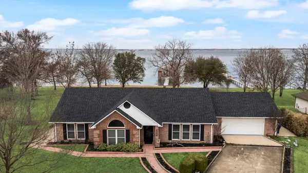 5046 Loper Circle, Streetman, TX 75859