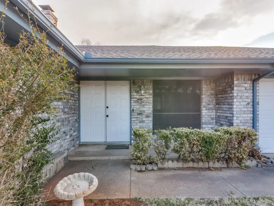 7613 Marlborough Drive W, Fort Worth, TX 76134 - #3