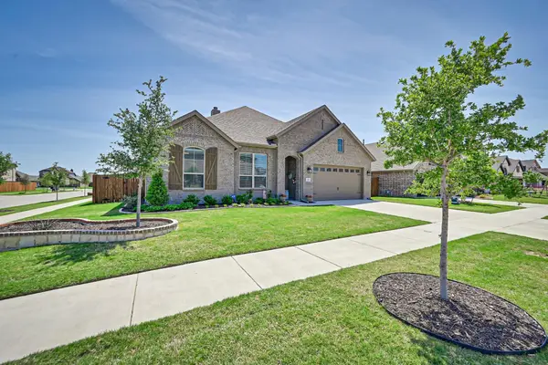 1696 Storey Lane, Waxahachie, TX 75165