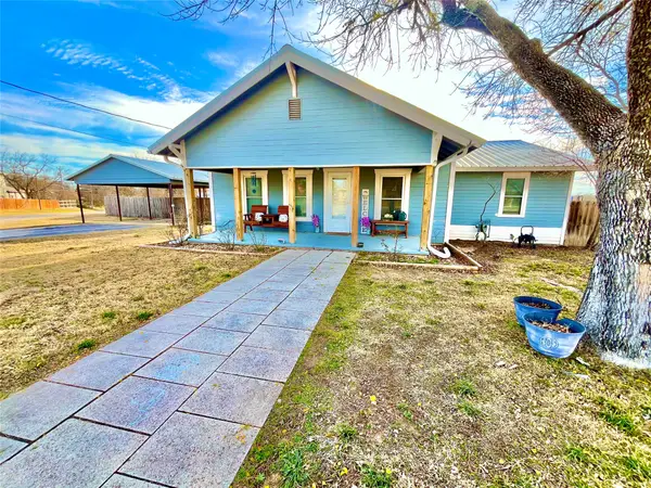 522 E Standifer Street, Hamilton, TX 76531