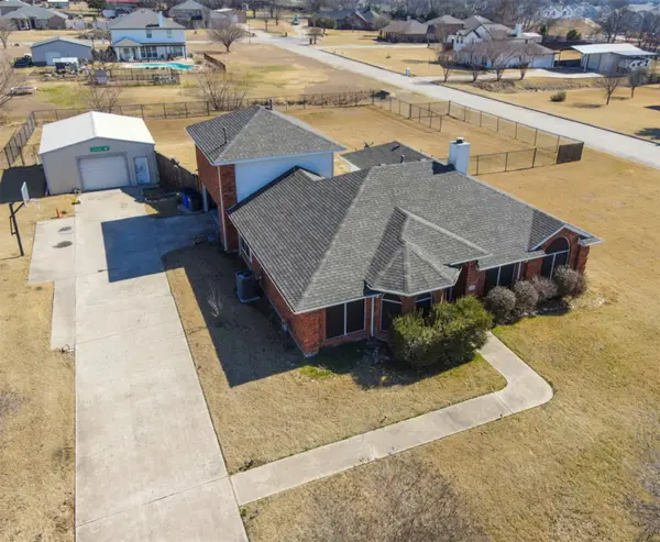 605 Lakeridge Drive, Lavon, TX 75166