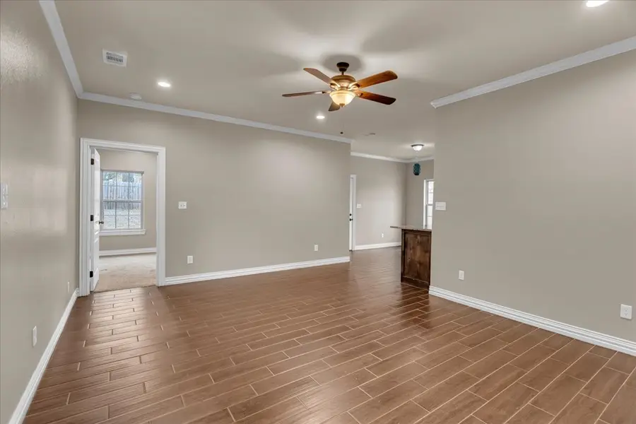 901 W Dubois Street, Denison, TX 75020 - #3