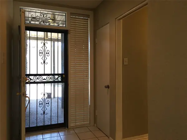 4500 Westridge Avenue #18, Fort Worth, TX 76116