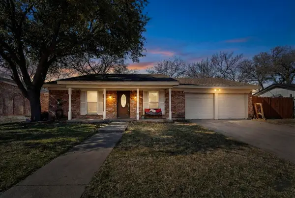 2205 Shady Brook Drive, Bedford, TX 76021