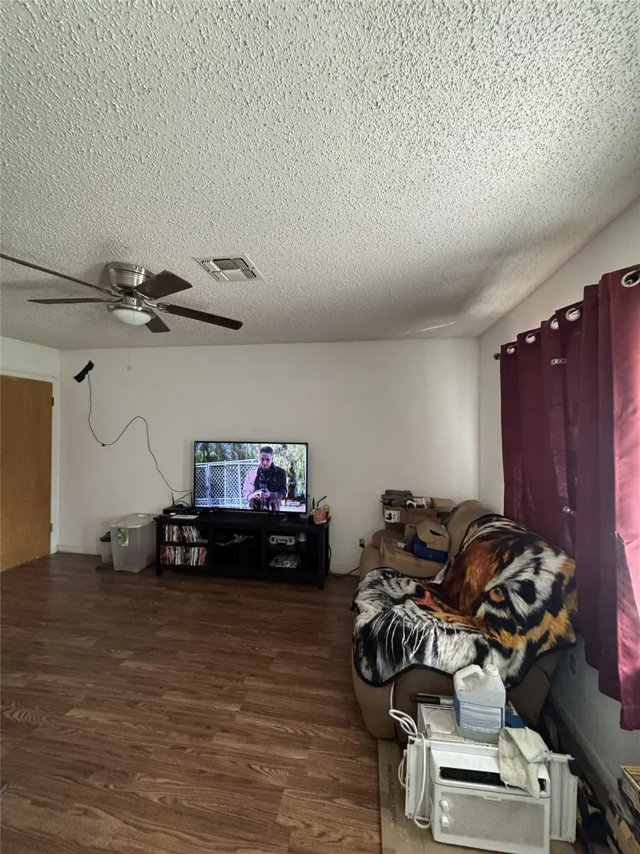 106 N 7th Street E, Dawson, TX 76639 - #3