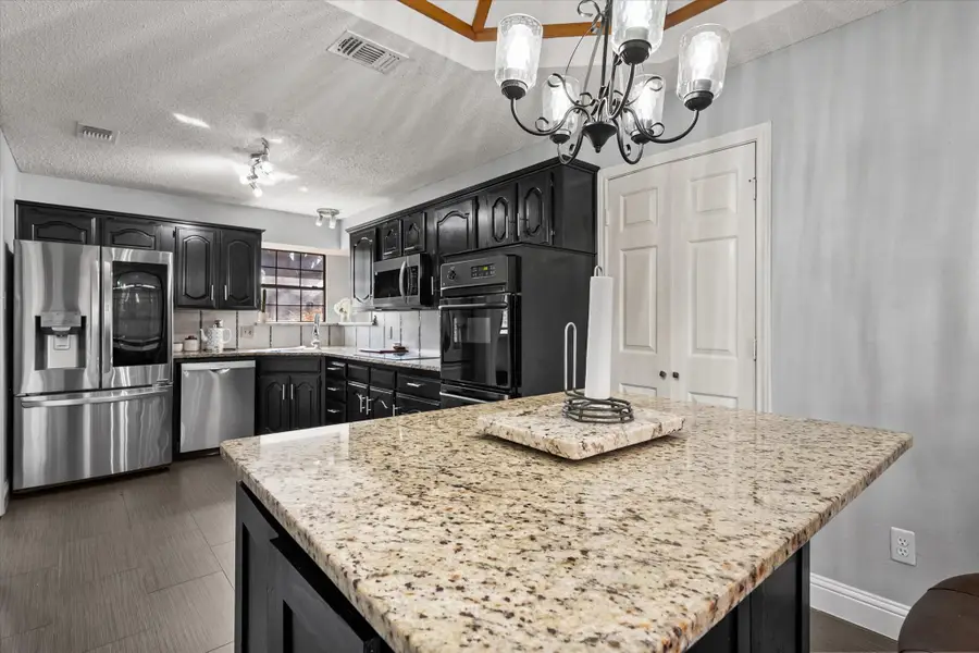 815 Kathrine Court, Cedar Hill, TX 75104 - #2