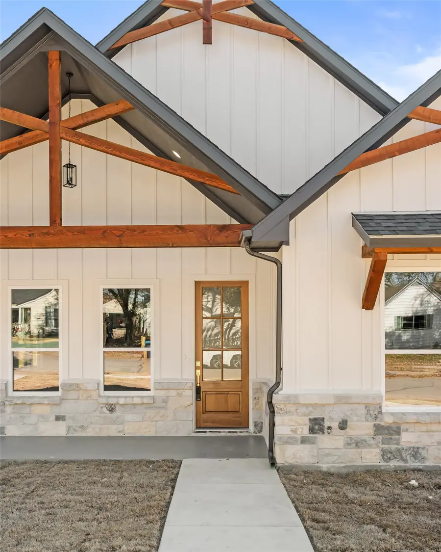 2700 Westbrook Avenue, Fort Worth, TX 76111 - #2