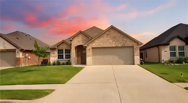 808 Tippit Lane, Greenville, TX 75402
