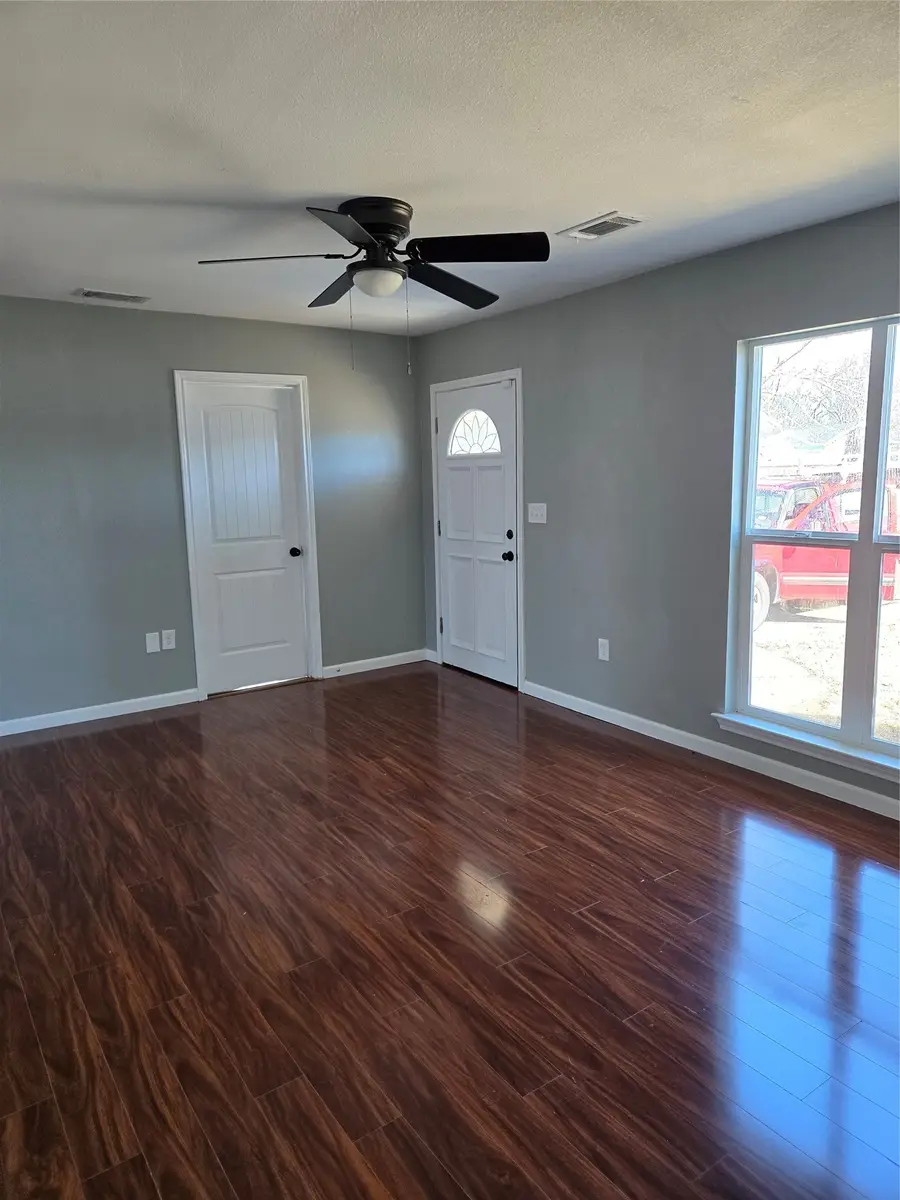 902 N Ross Avenue, Sherman, TX 75090 - #3