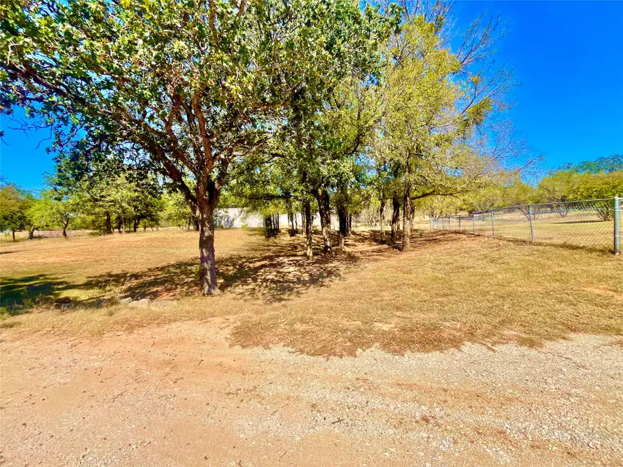 1340 N Us Hwy 281, Hamilton, TX 76531 - #3