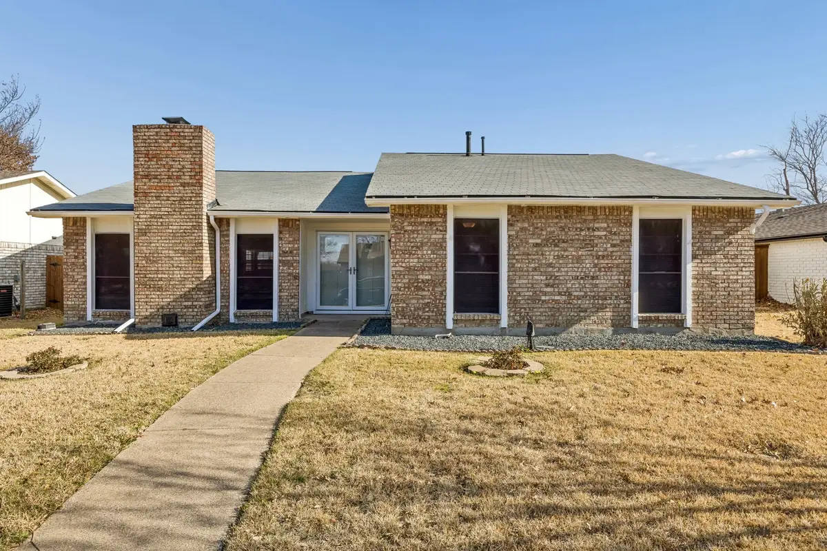 4208 Blackwillow Drive, Mesquite, TX 75150 - #1