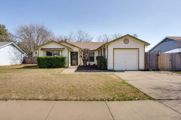 5505 Creek Valley Drive, Arlington, TX 76018