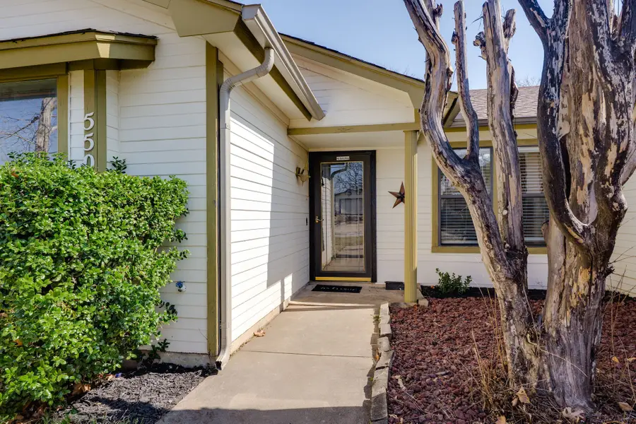 5505 Creek Valley Drive, Arlington, TX 76018 - #2