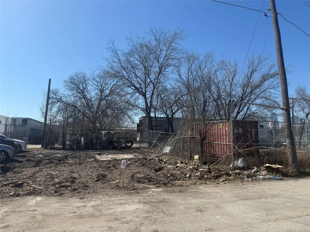 1807 S Malcolm X Boulevard, Dallas, TX 75226 - #1