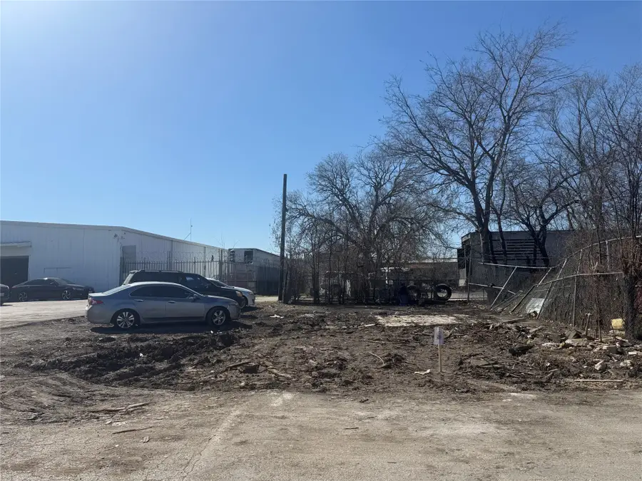 1807 S Malcolm X Boulevard, Dallas, TX 75226 - #2